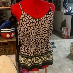 Eclipse Women's Geometric Black and Cream Camisole